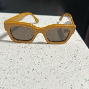 Authentic FENDI sunglasses (98)